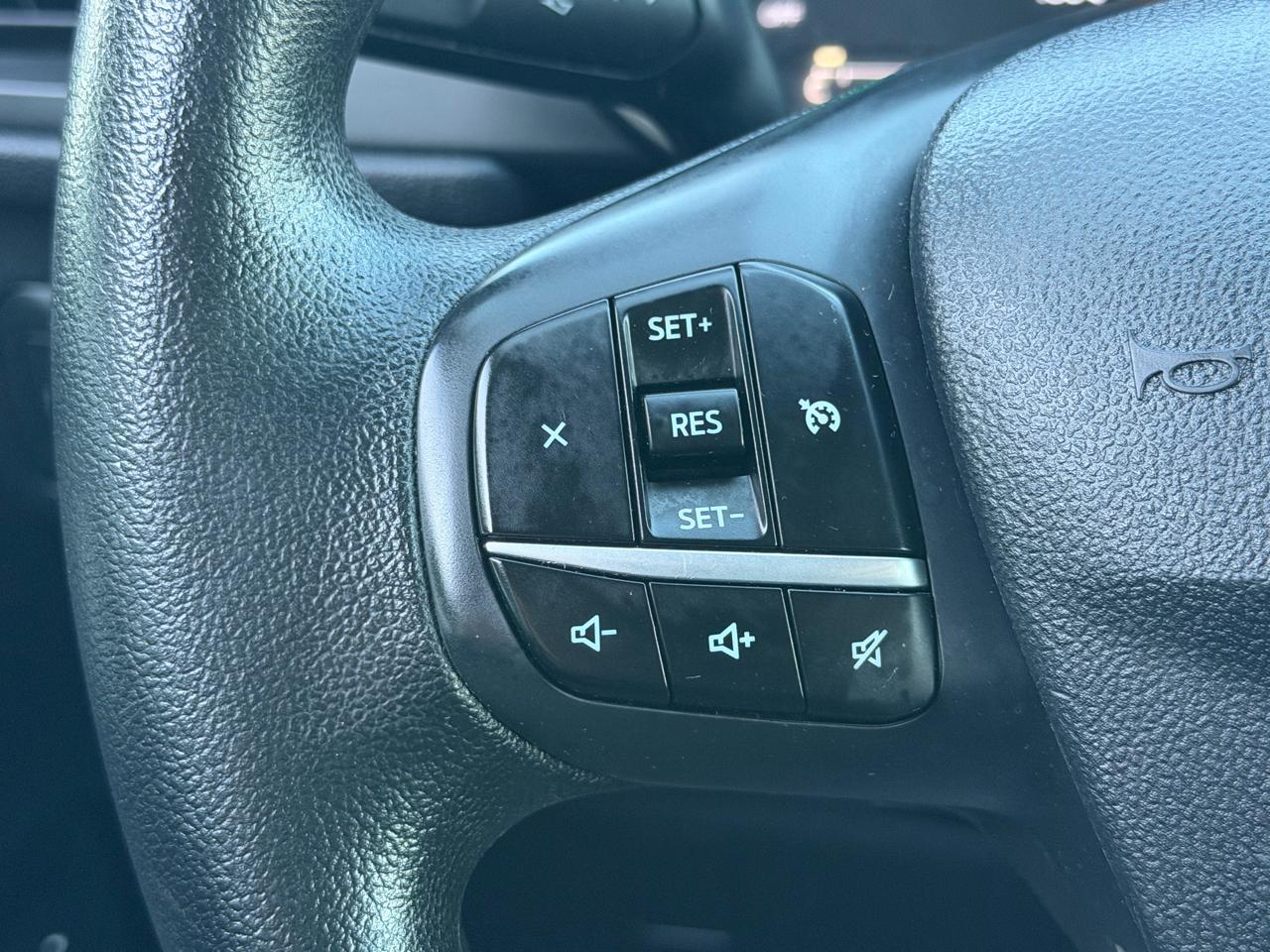 Ford Escape SE Hybrid FWD 2021
