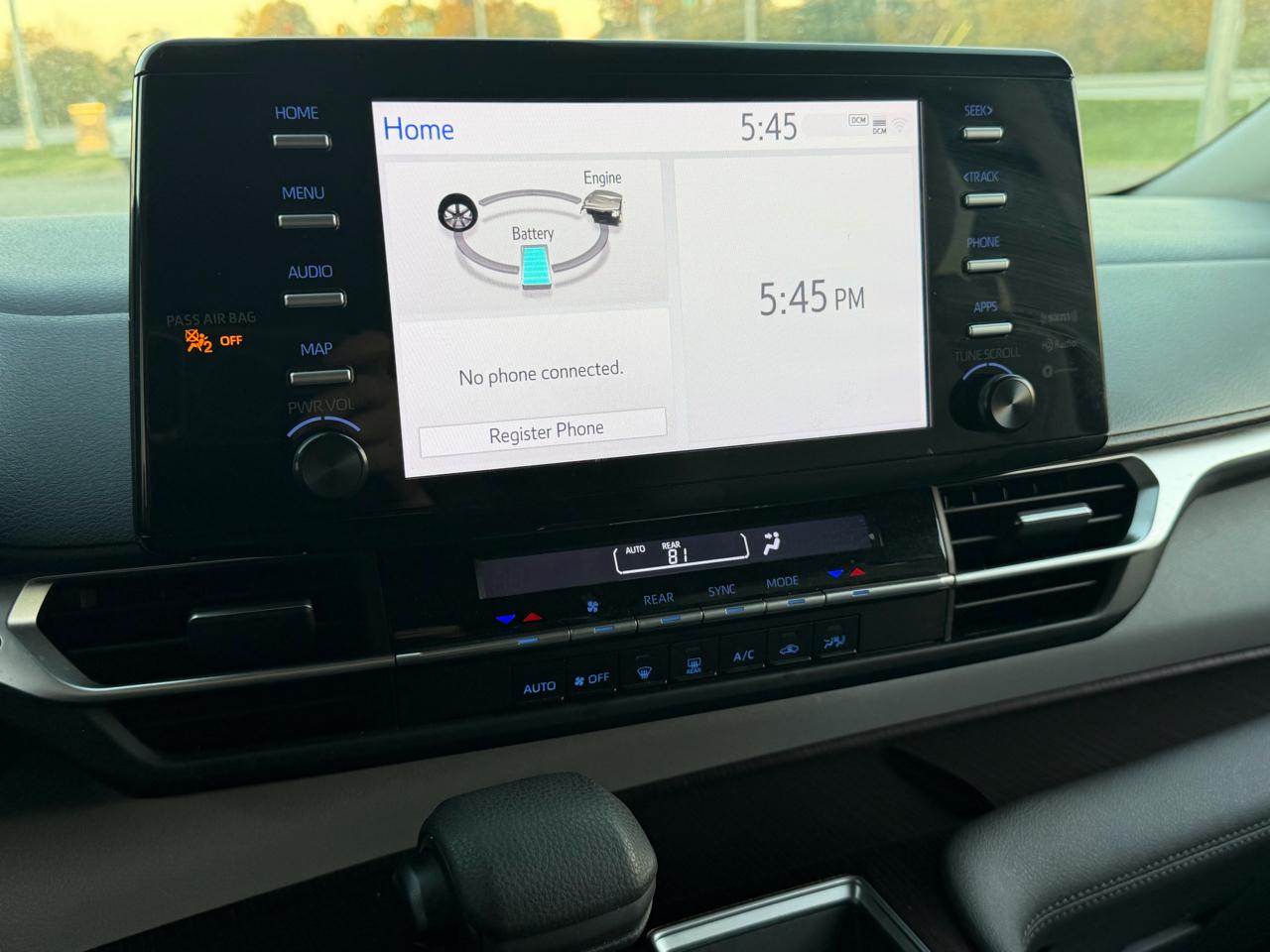 Toyota Sienna LE FWD 8-Passenger (Natl) 2023