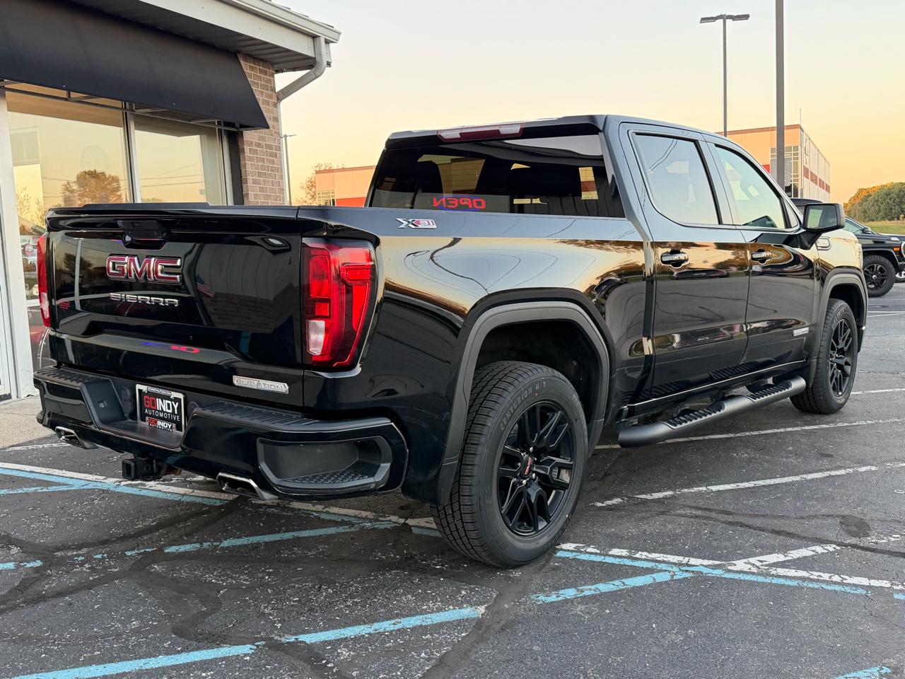 GMC Sierra 1500 4WD Crew Cab 147" Elevation 2021