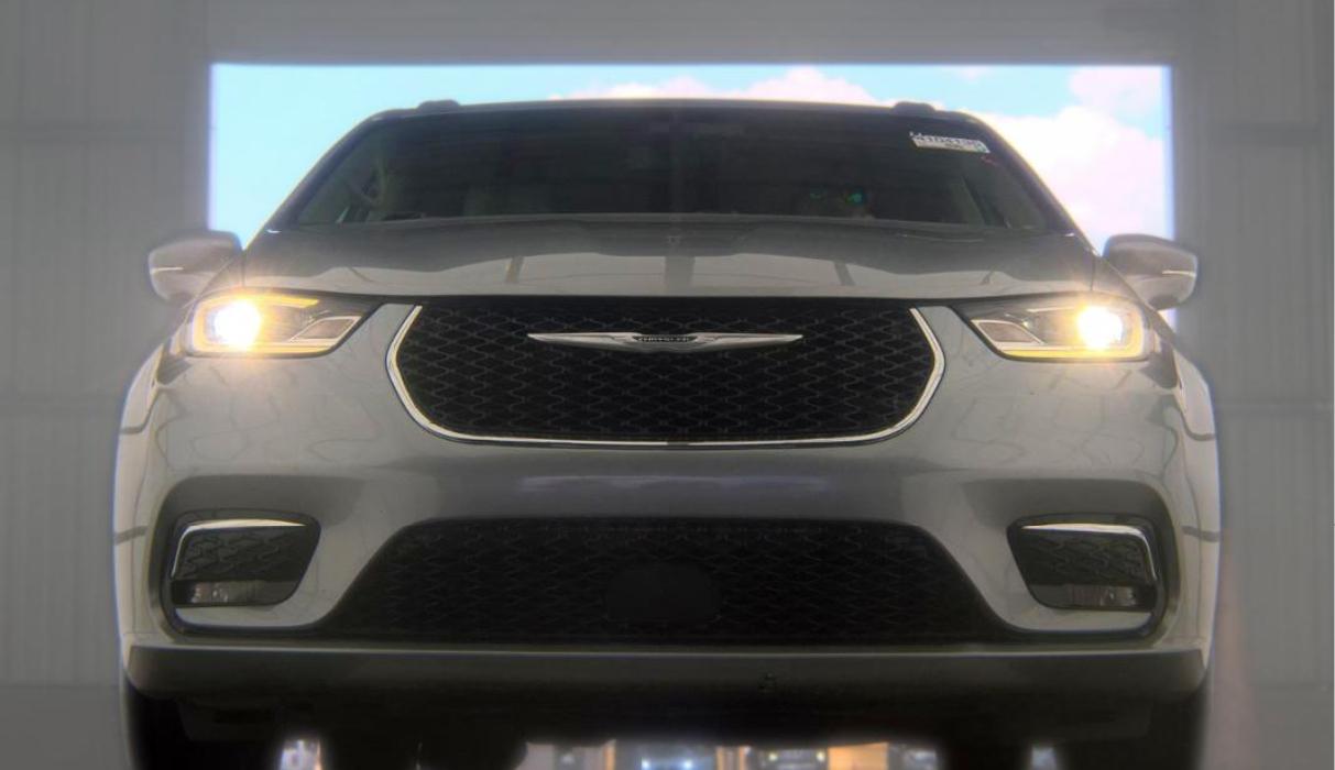 Chrysler Pacifica Touring L FWD 2021