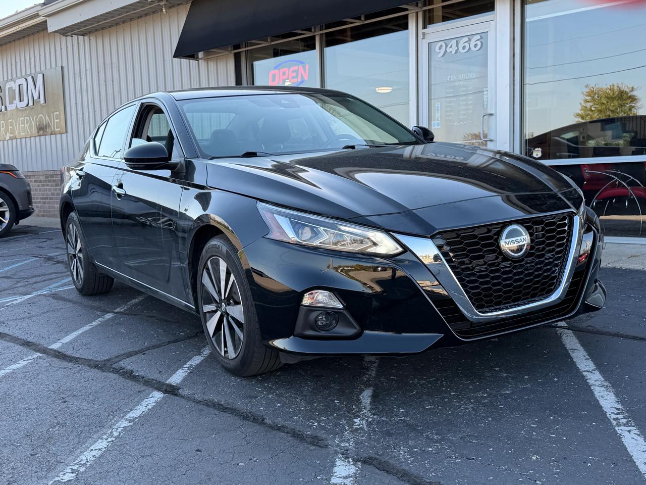 Nissan Altima 2.5 SV AWD Sedan 2022