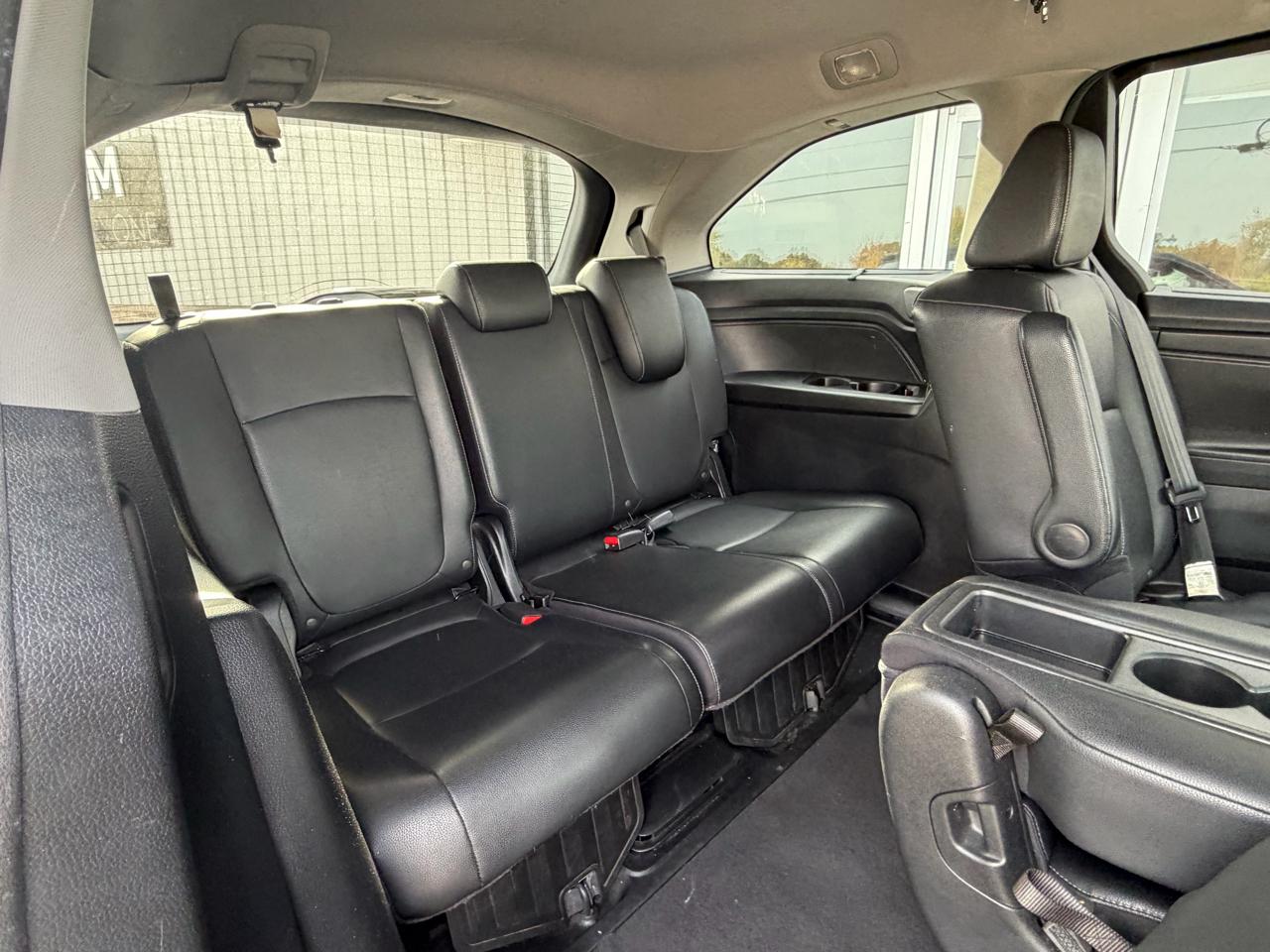 Honda Odyssey Touring Auto 2022