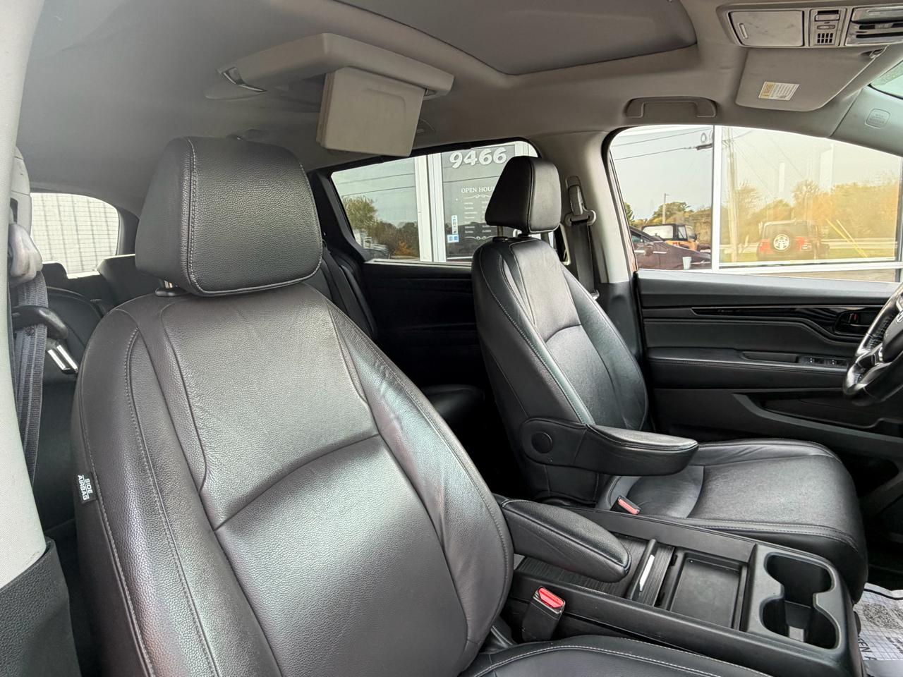 Honda Odyssey Touring Auto 2022