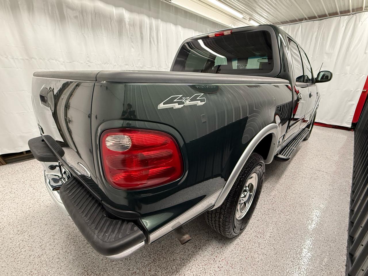 Ford F-150 XLT SuperCrew 4WD 2001