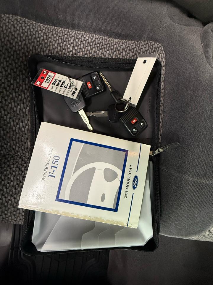 Ford F-150 XLT SuperCrew 4WD 2001