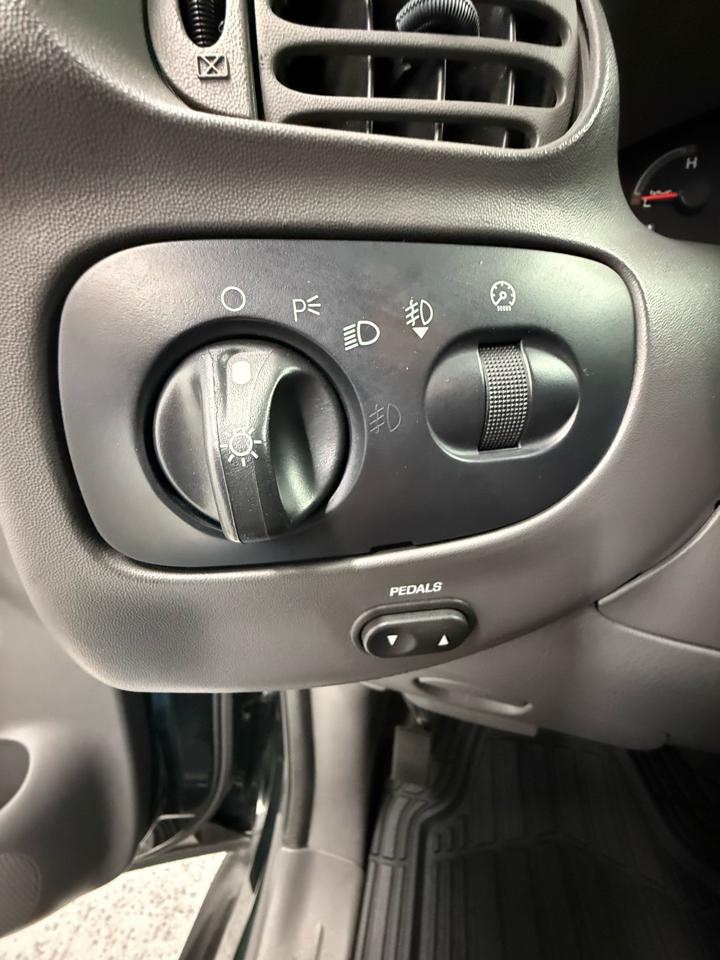 Ford F-150 XLT SuperCrew 4WD 2001