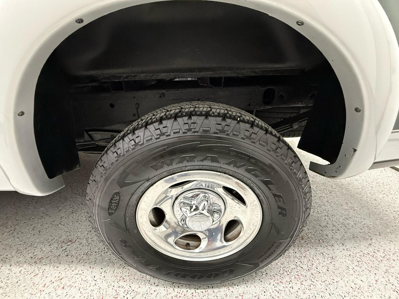 Ford F-150 XLT SuperCrew 4WD 2001