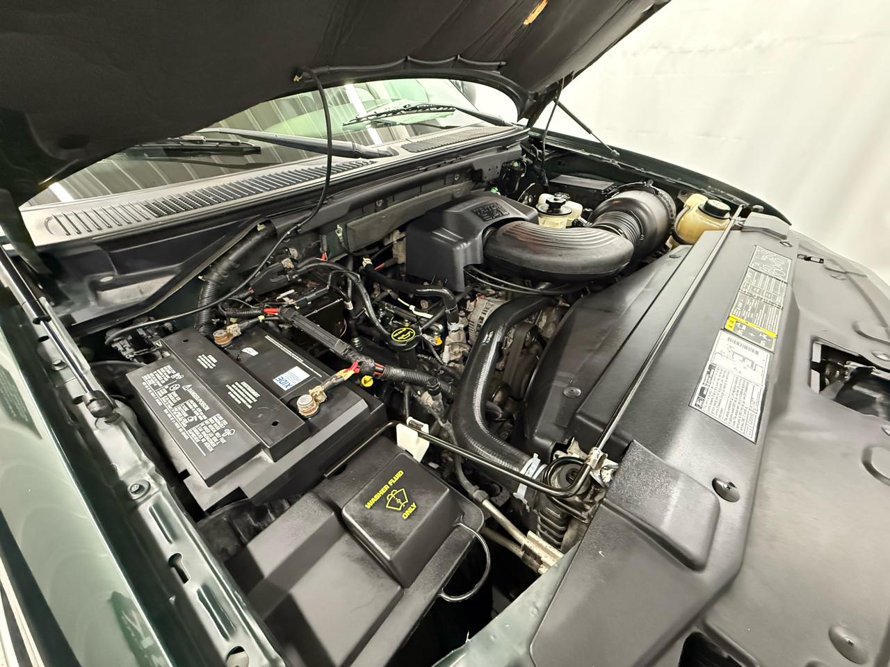 Ford F-150 XLT SuperCrew 4WD 2001