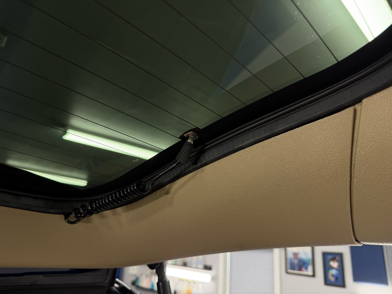 Chevrolet Suburban LT 1500 4WD 2012