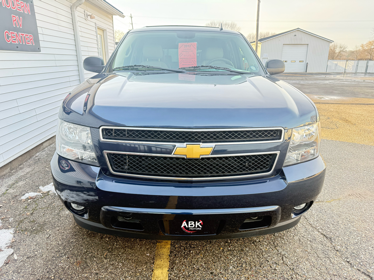 Chevrolet Suburban LT 1500 4WD 2012