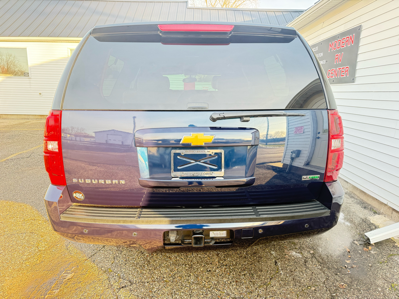Chevrolet Suburban LT 1500 4WD 2012