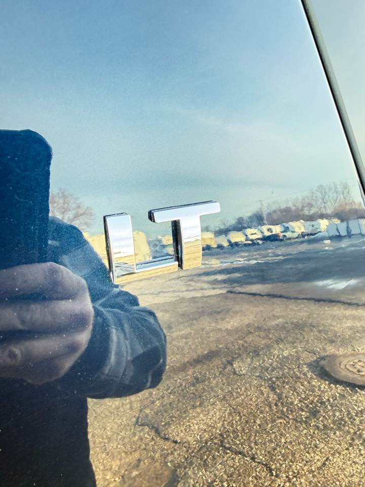 Chevrolet Suburban LT 1500 4WD 2012