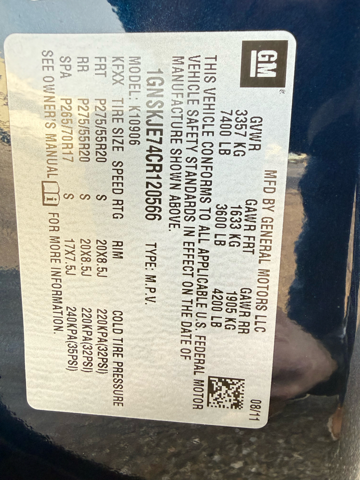 Chevrolet Suburban LT 1500 4WD 2012