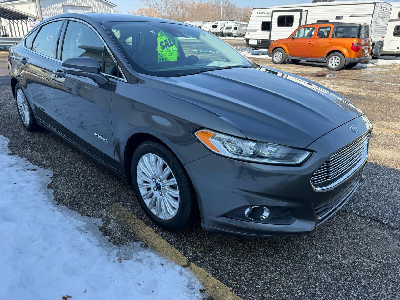 Ford Fusion Hybrid SE 2016