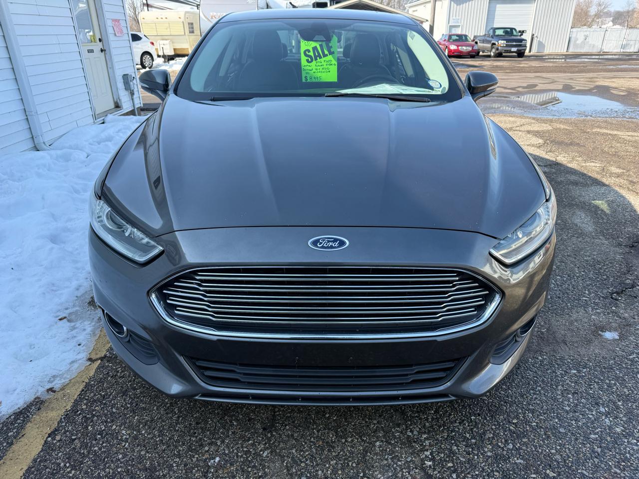 Ford Fusion Hybrid SE 2016