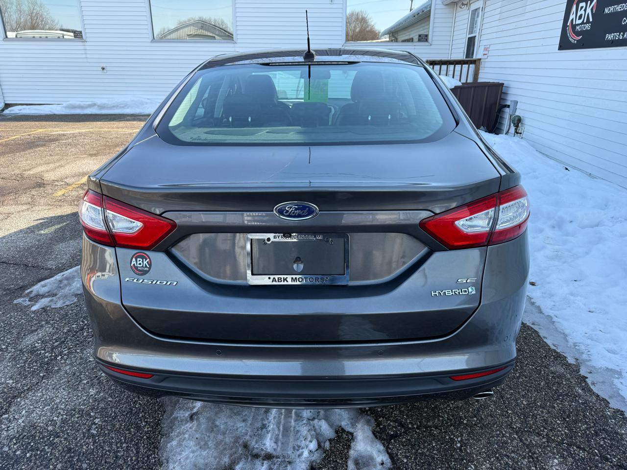 Ford Fusion Hybrid SE 2016