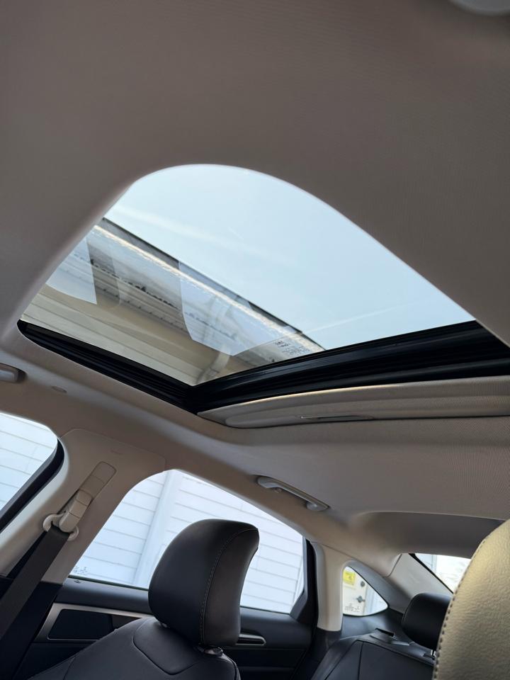 Ford Fusion Hybrid SE 2016