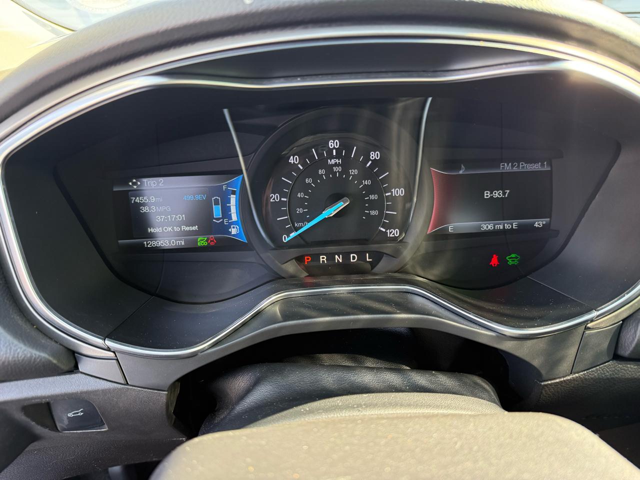 Ford Fusion Hybrid SE 2016