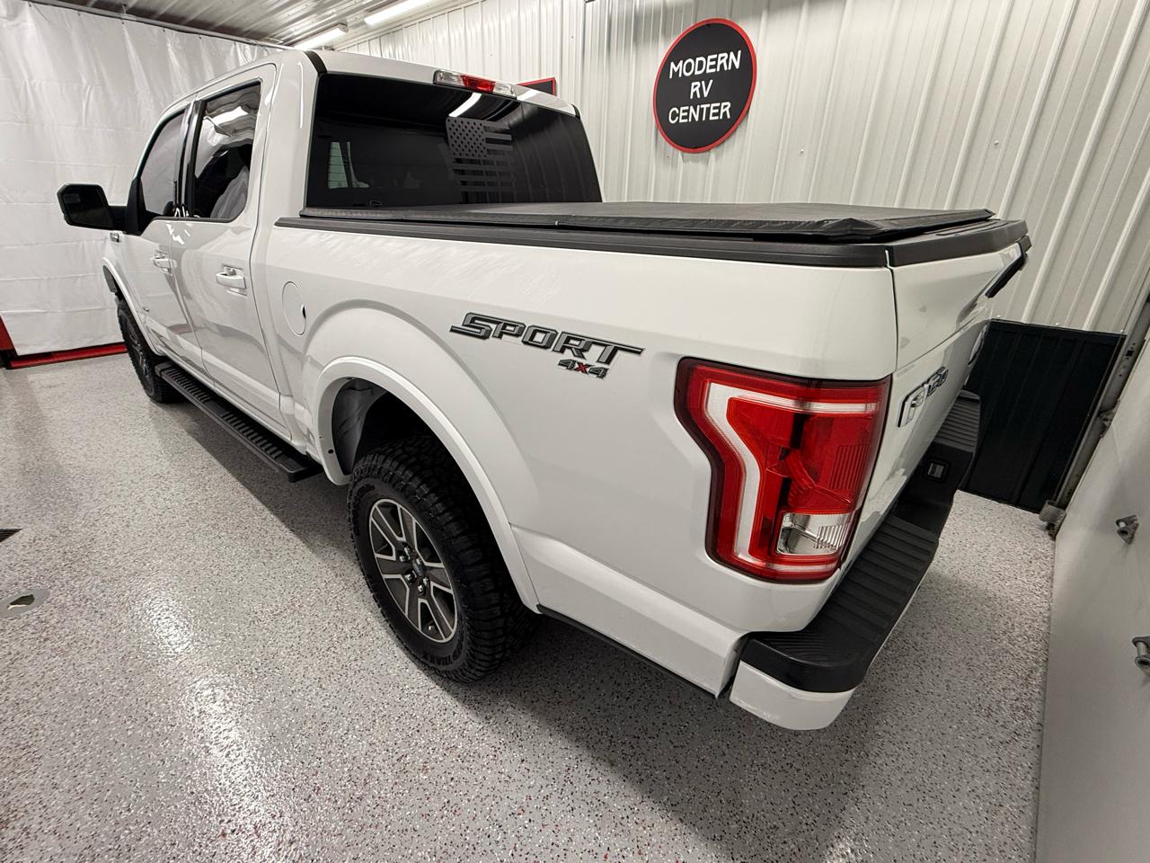 Ford F-150 XLT SuperCrew 5.5-ft. Bed 4WD 2017
