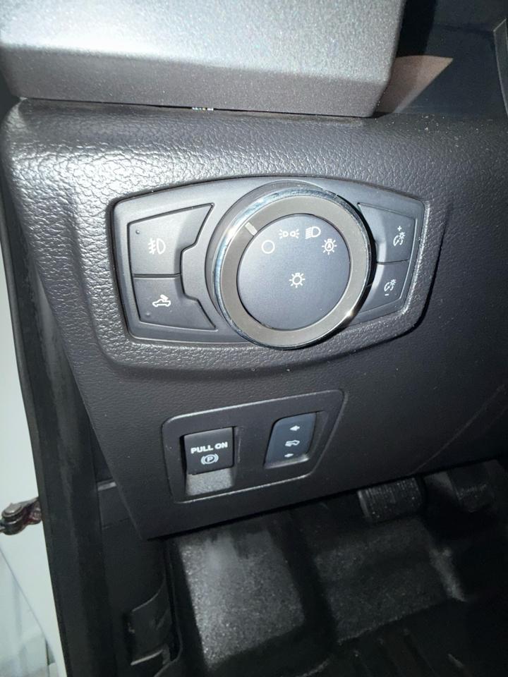 Ford F-150 XLT SuperCrew 5.5-ft. Bed 4WD 2017