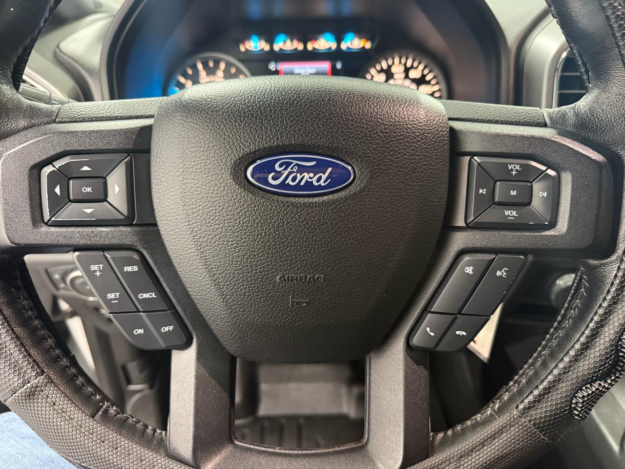 Ford F-150 XLT SuperCrew 5.5-ft. Bed 4WD 2017