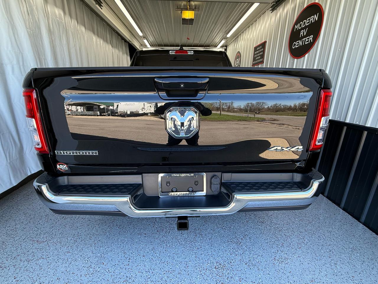 RAM 1500 Big Horn Crew Cab SWB 4WD 2022