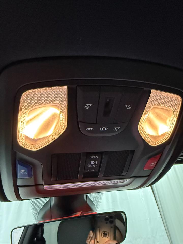 RAM 1500 Big Horn Crew Cab SWB 4WD 2022