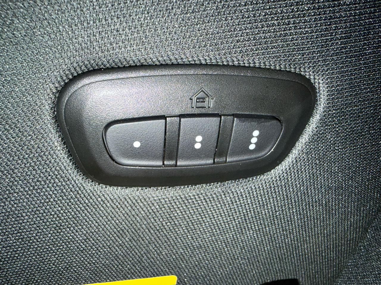 RAM 1500 Big Horn Crew Cab SWB 4WD 2022