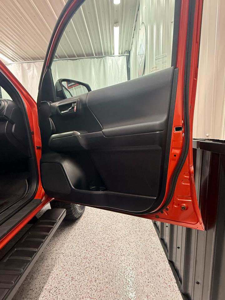 Toyota Tacoma TRD Offroad Double Cab 4WD V6 2017