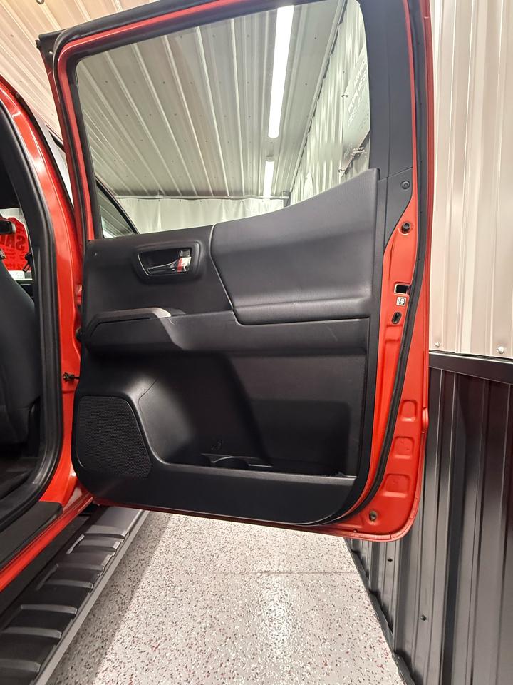 Toyota Tacoma TRD Offroad Double Cab 4WD V6 2017