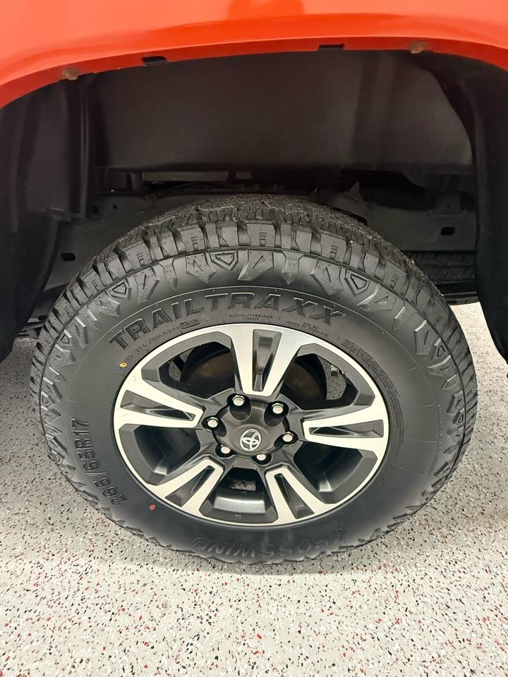 Toyota Tacoma TRD Offroad Double Cab 4WD V6 2017