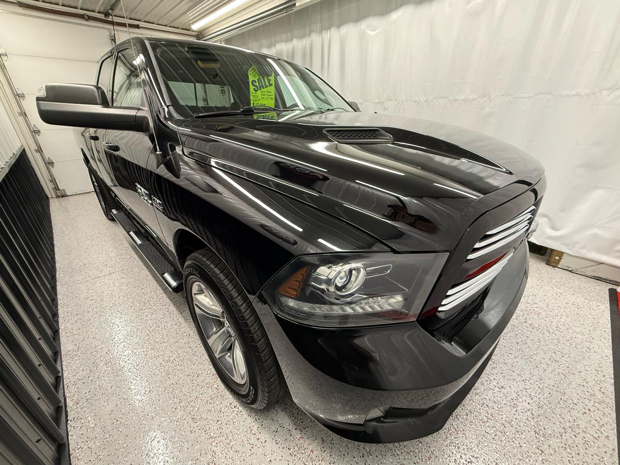 RAM 1500 Sport Quad Cab 4WD 2014
