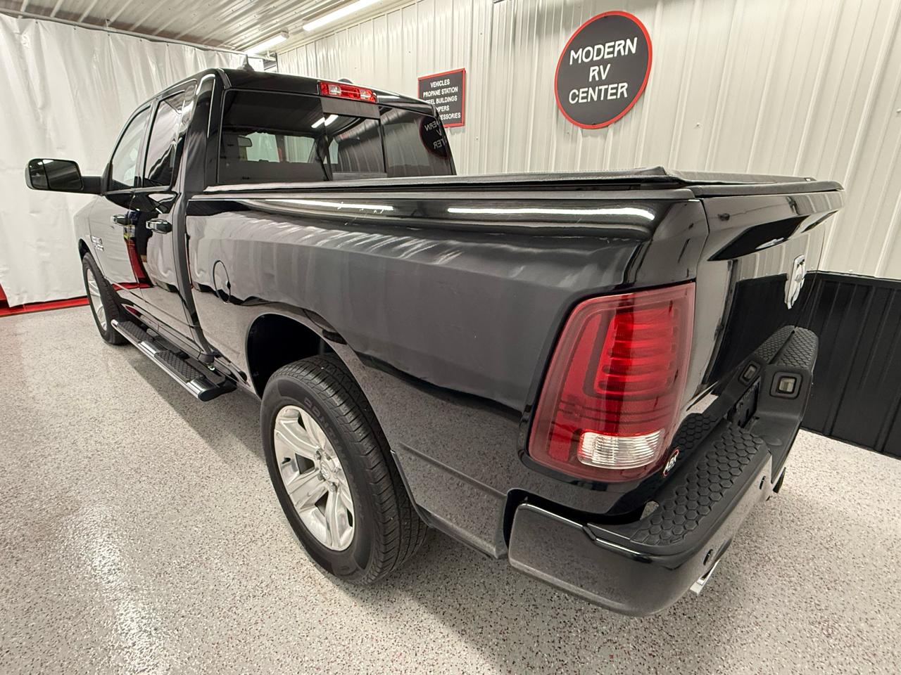 RAM 1500 Sport Quad Cab 4WD 2014
