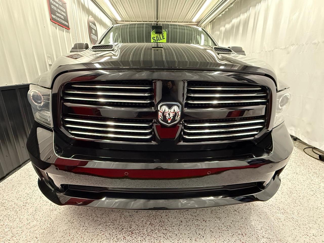 RAM 1500 Sport Quad Cab 4WD 2014