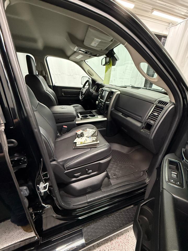 RAM 1500 Sport Quad Cab 4WD 2014