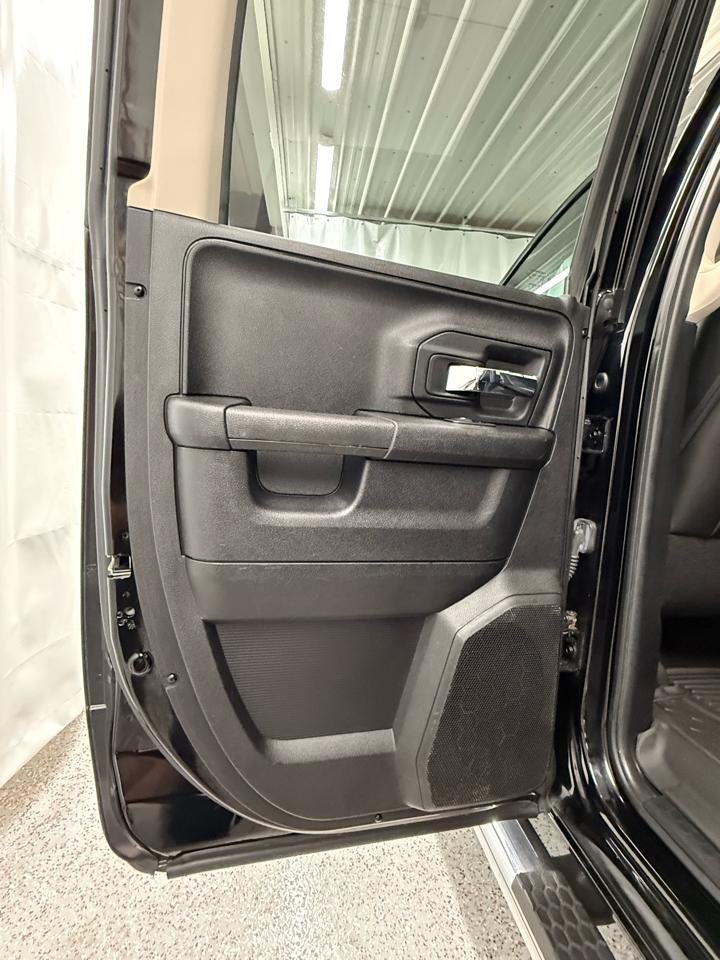 RAM 1500 Sport Quad Cab 4WD 2014
