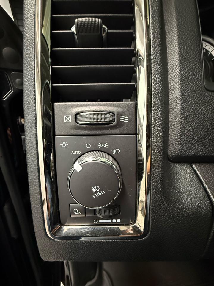 RAM 1500 Sport Quad Cab 4WD 2014