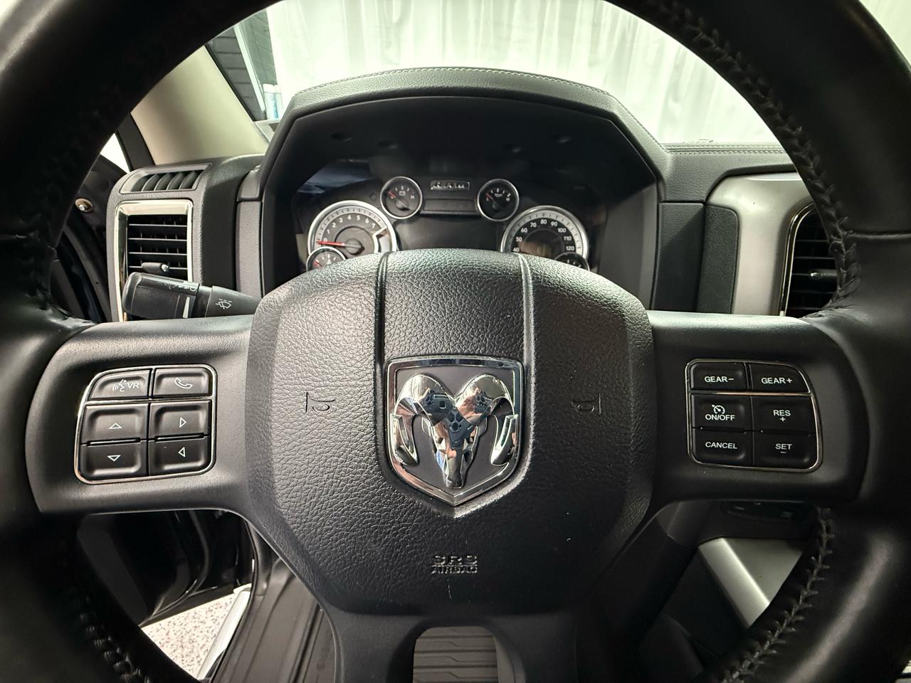 RAM 1500 Sport Quad Cab 4WD 2014