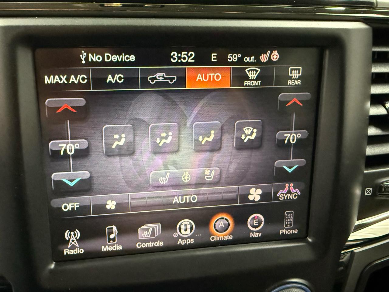 RAM 1500 Sport Quad Cab 4WD 2014