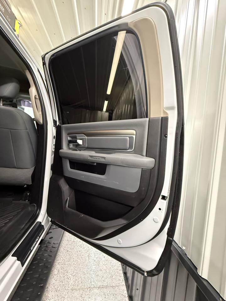 RAM 2500 SLT Crew Cab SWB 4WD 2018