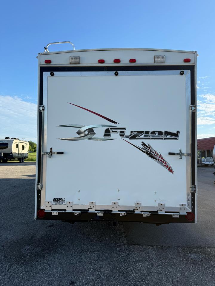 Keystone RV Fuzion Toy Hauler  2009