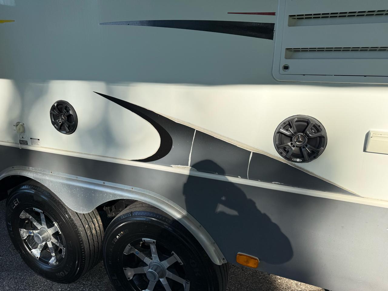 Keystone RV Fuzion Toy Hauler  2009