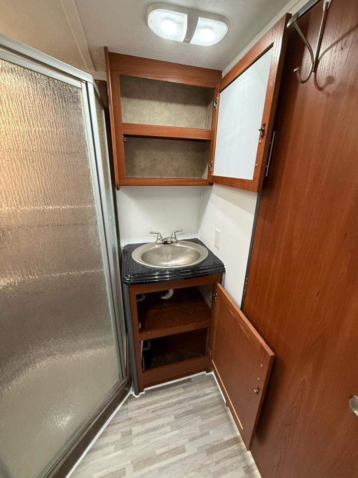 Keystone RV Fuzion Toy Hauler  2009