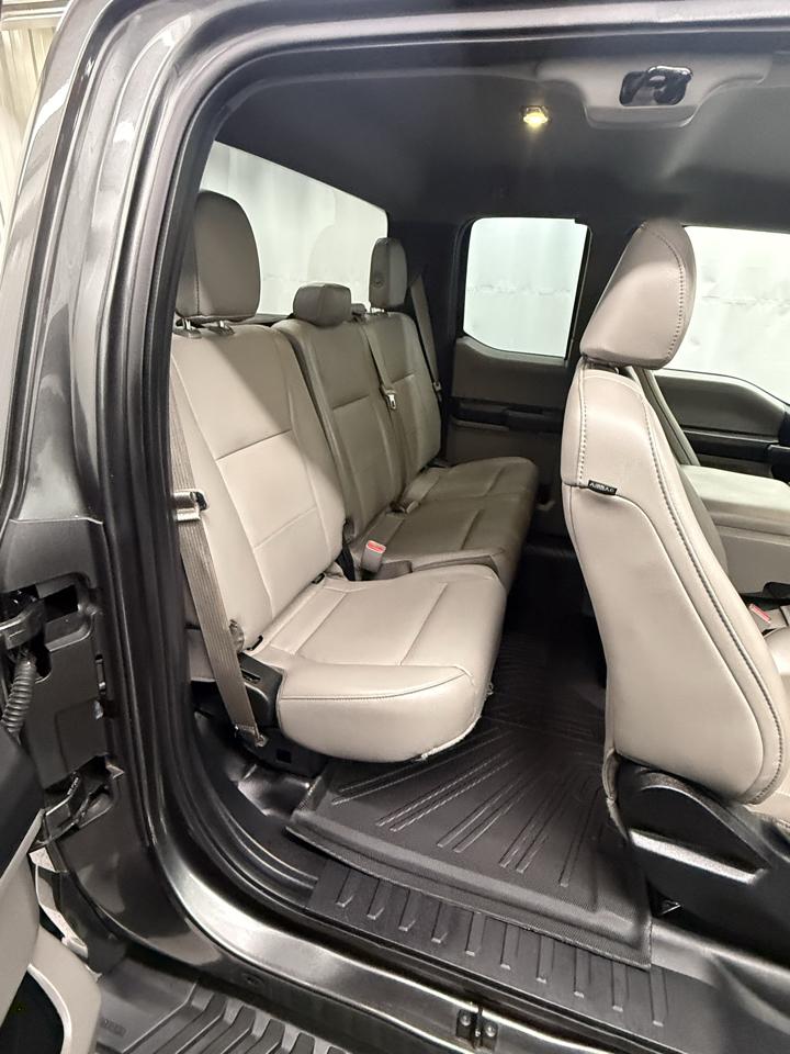 2015 Ford F-150 Lariat - Photo 12