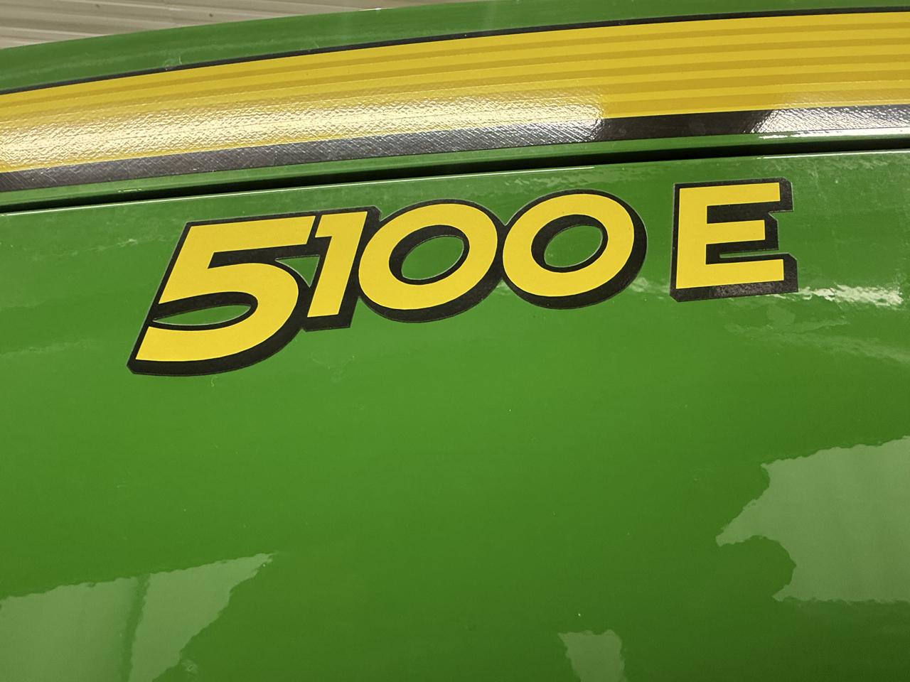 John Deere 5100E  2015