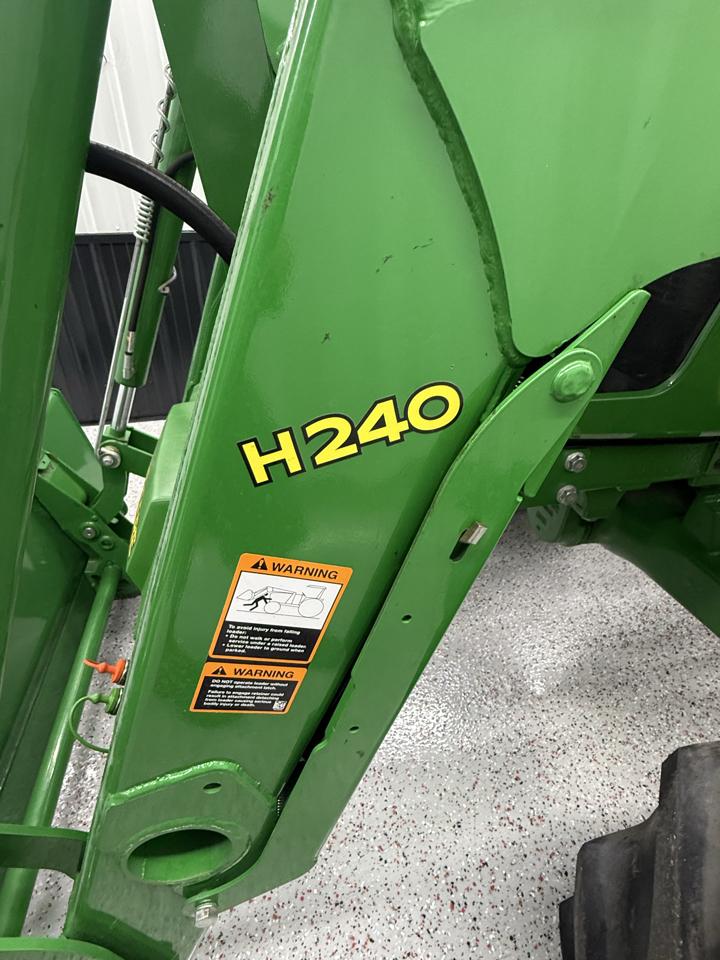 John Deere 5100E  2015
