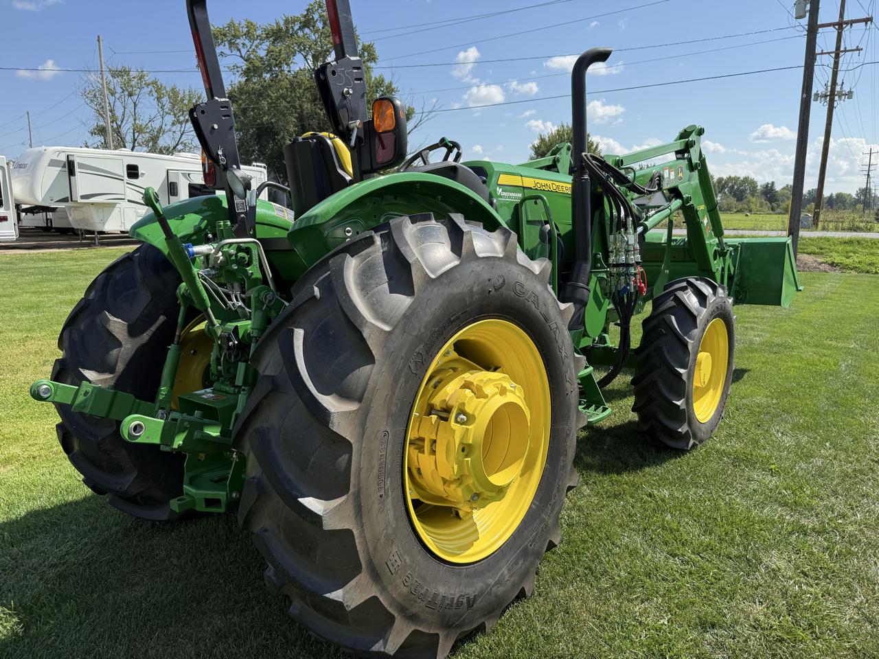 John Deere 5100E  2015