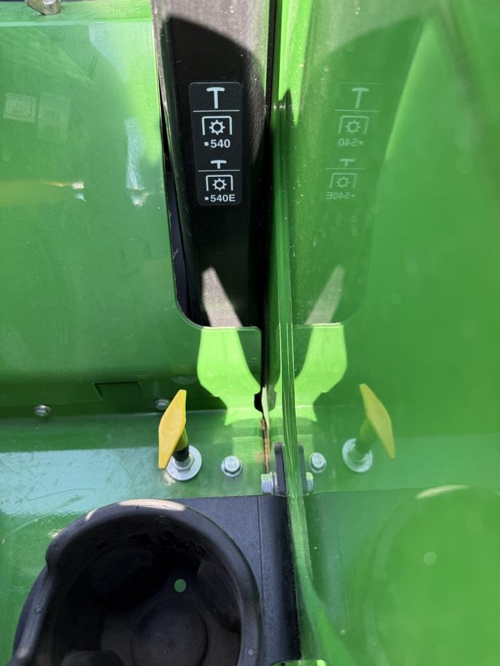 John Deere 5100E  2015