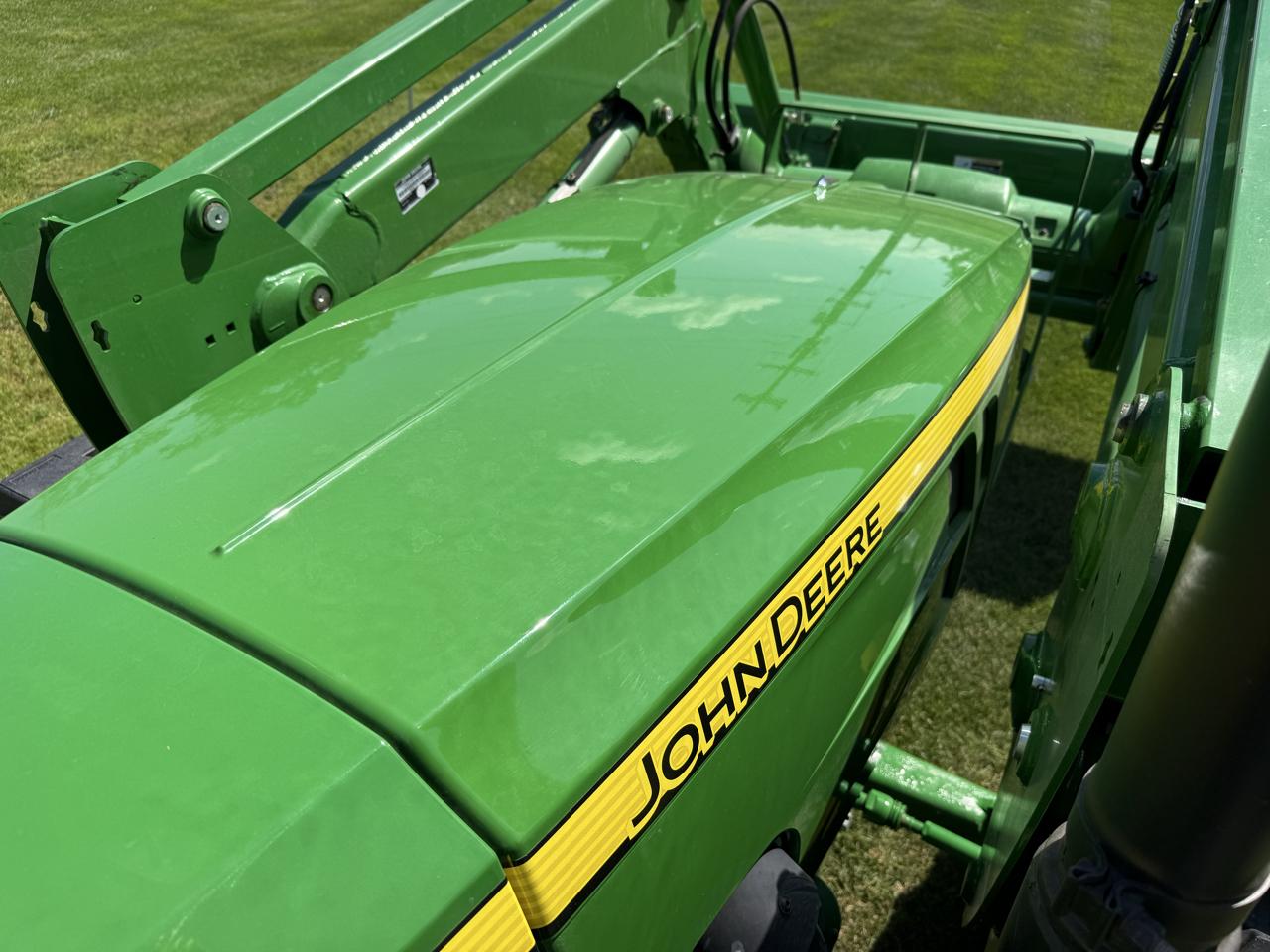 John Deere 5100E  2015