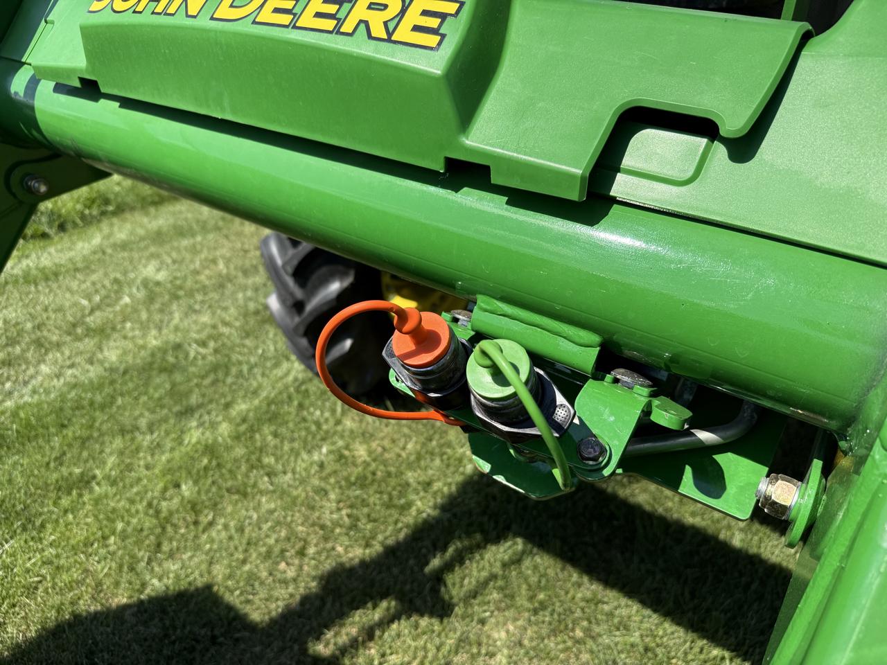 John Deere 5100E  2015